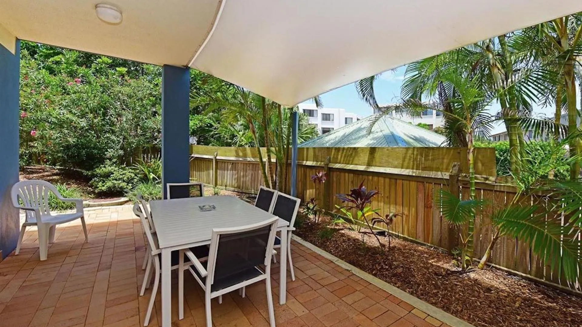 Lindomare Unit 12, 11 Orvieto Tce, Kings Beach Καλούντρα